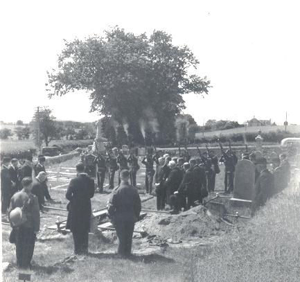 Sgt Kenny Ross's funeral 1940 at Invergordon