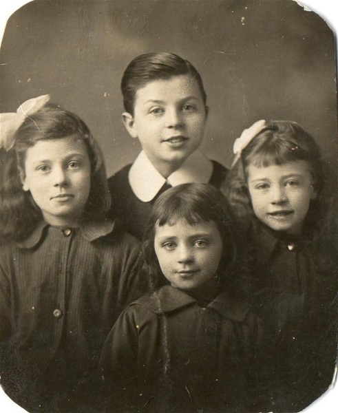 Helen, Andrew, Kate and Jane Clark