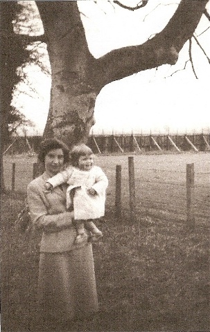 Jessie Millar and daughter