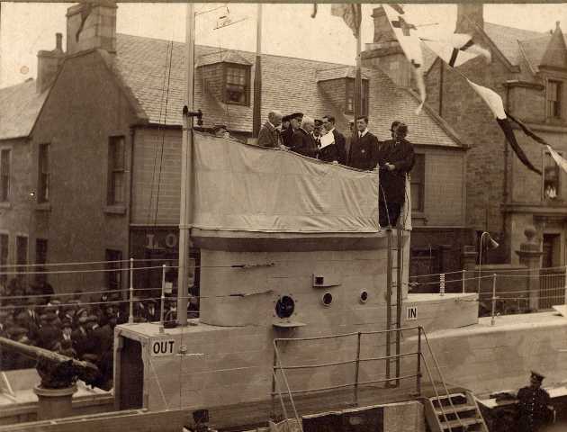 Submarine in Invergordon High Street