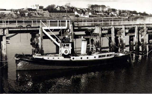 Pilot Boat or Invergordon Ferry?