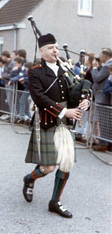 The Piper at the Queen' Visit - 1987