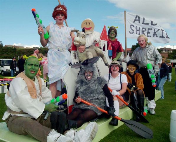Raft SHRECK - Invergordon Raft Race 2004