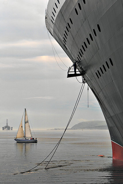Queen Mary 2 at Invergordon