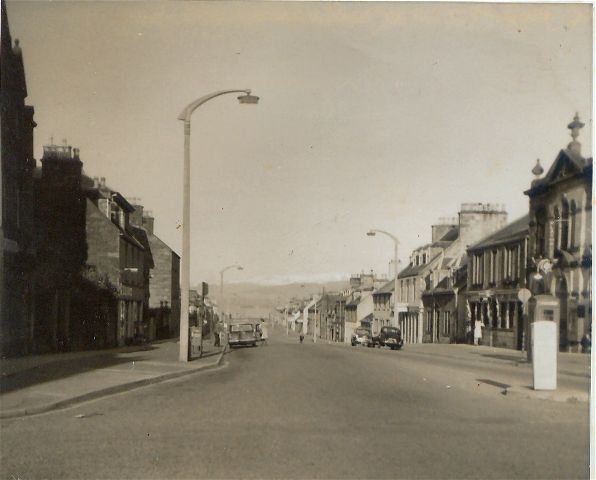 High Street - looking West