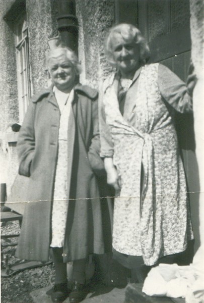 Two Invergordon Wifies